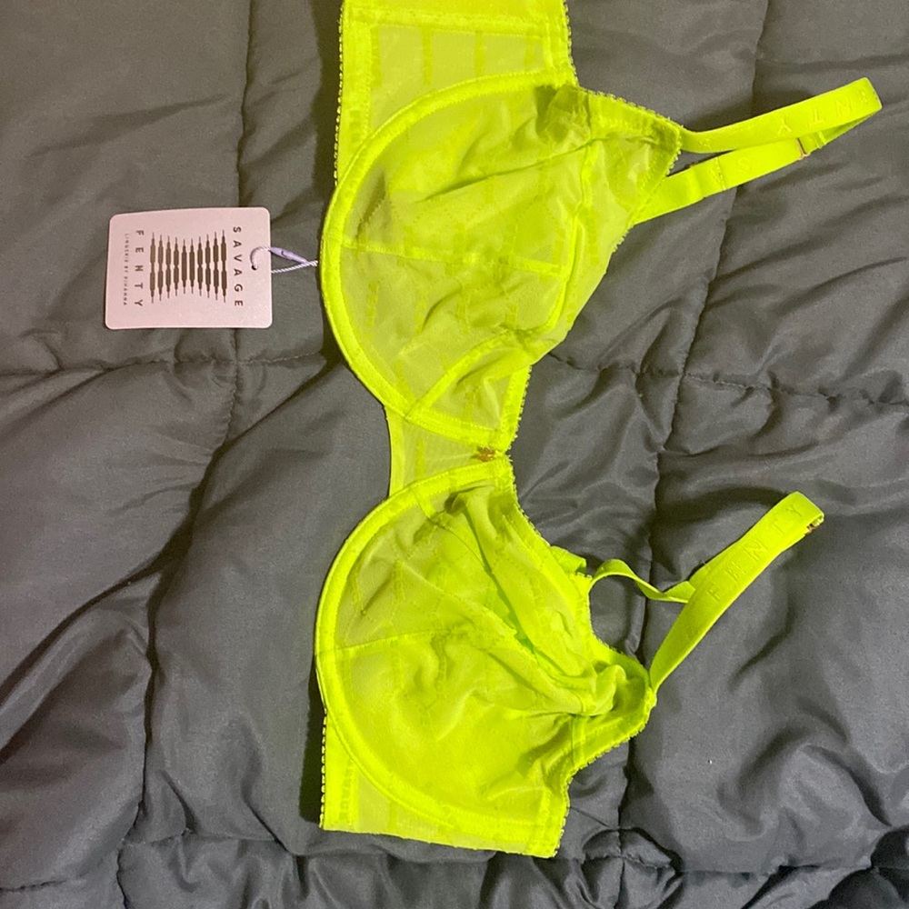Fenty Bra size 40 DD